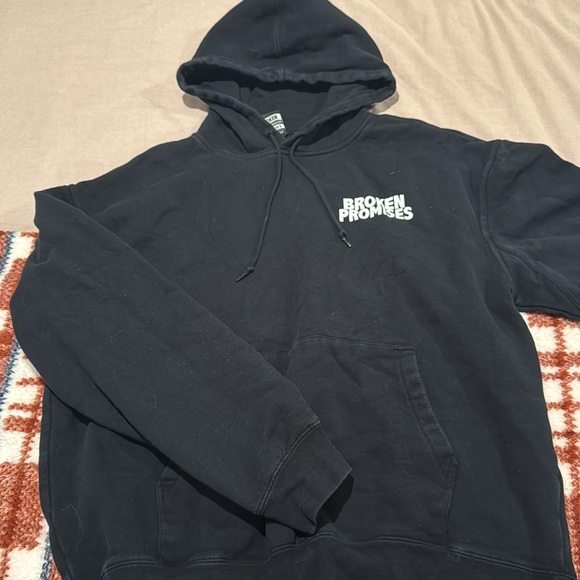 Broken promises Delete my number hoodie - Picture 2 of 2